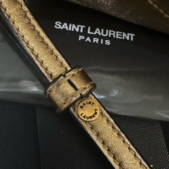 Saint Laurent Gold mini lou lou bag - Picture 5 of 14